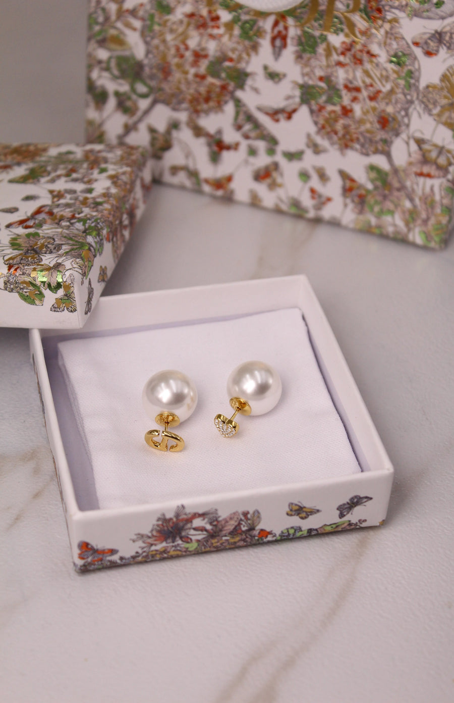 Dior Tribales Pearl Earrings – New Collection